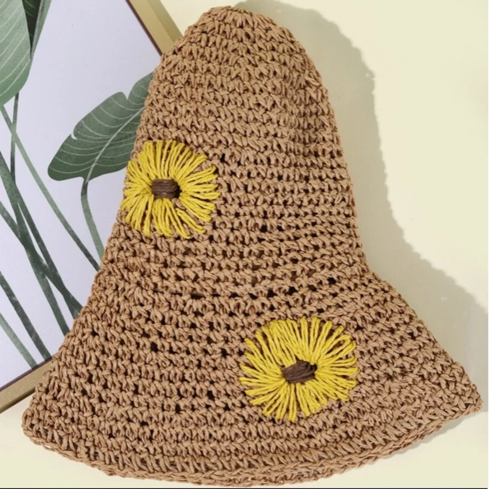 Khaki Flower Decor Straw Hat